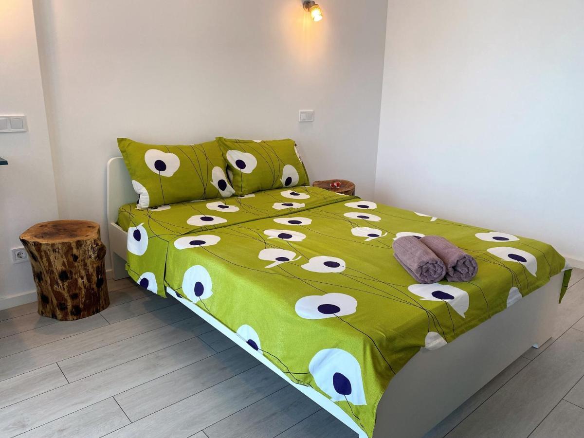 Plaza View Studio Бухарест Экстерьер фото