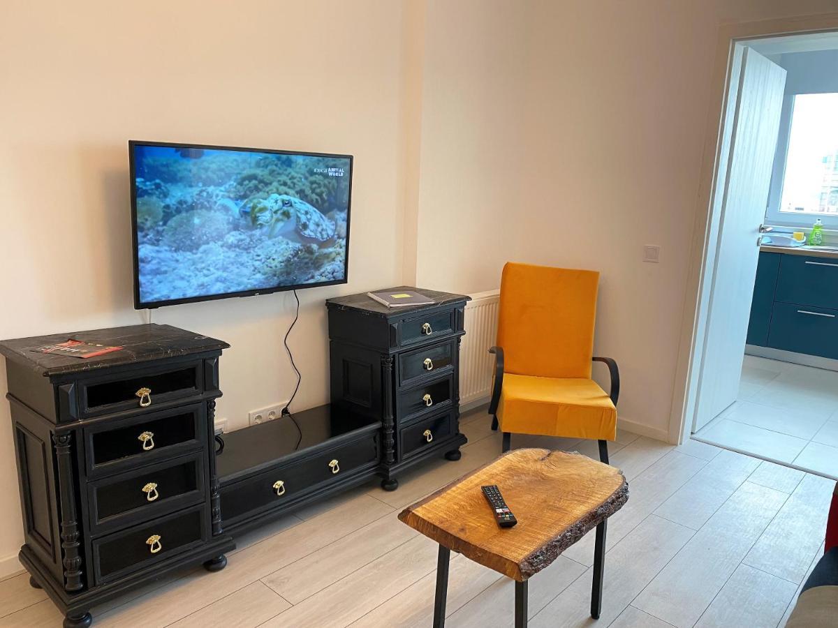 Plaza View Studio Бухарест Экстерьер фото