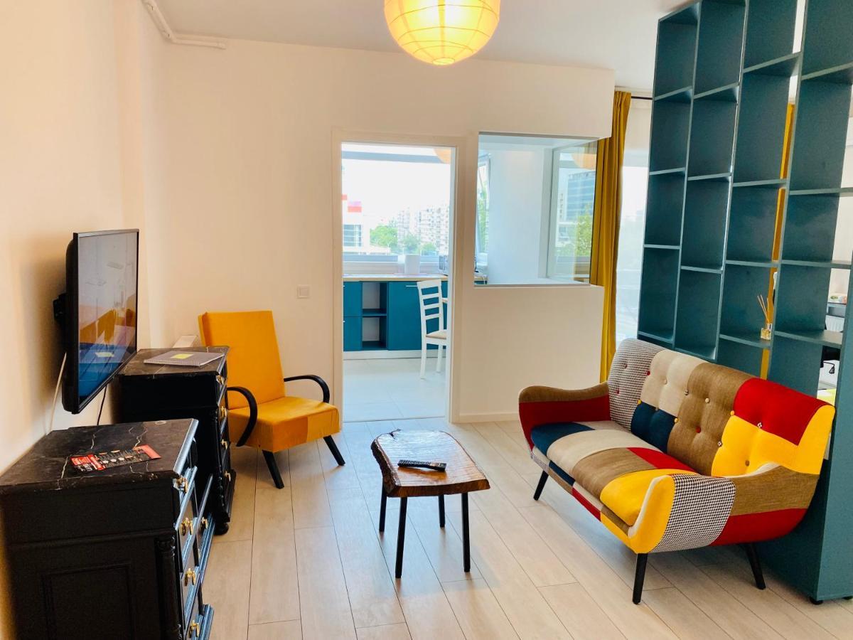 Plaza View Studio Бухарест Экстерьер фото