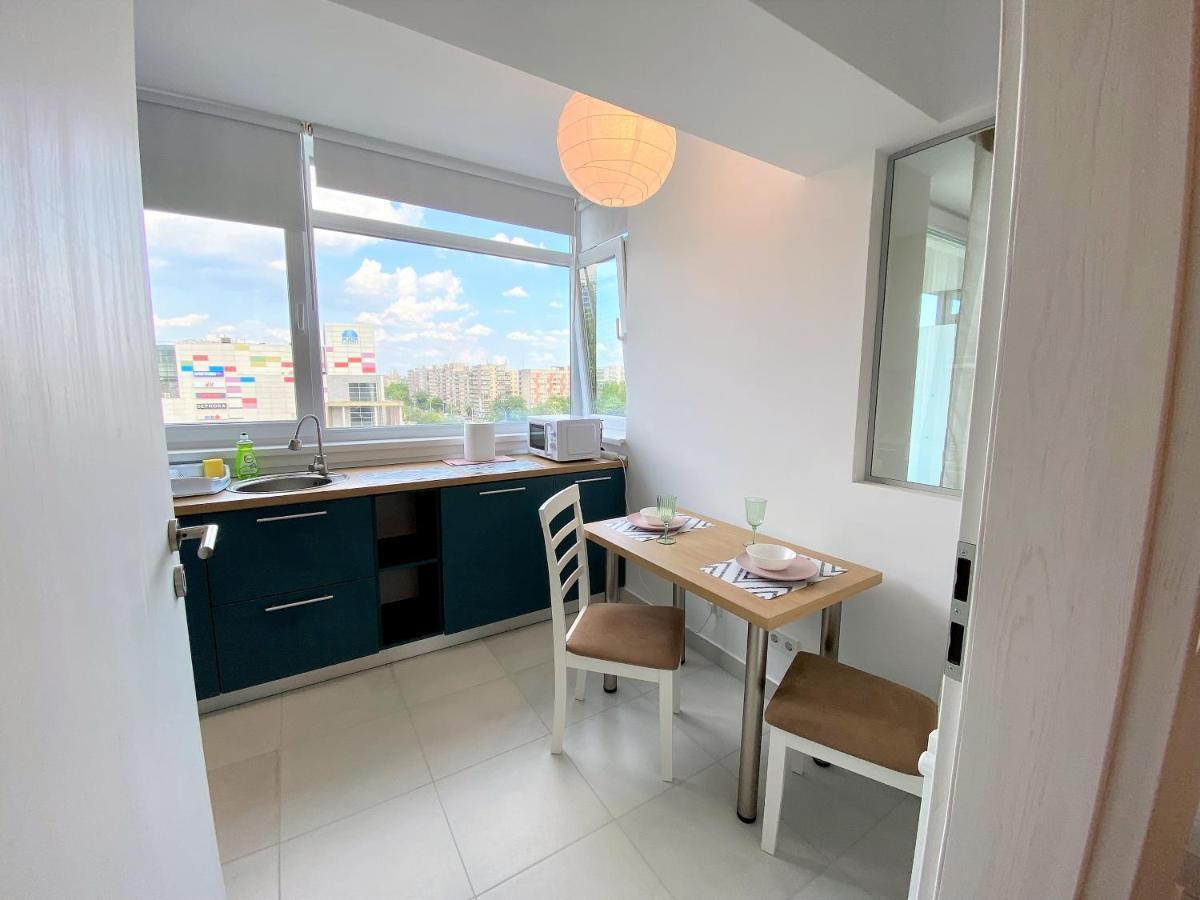 Plaza View Studio Бухарест Экстерьер фото