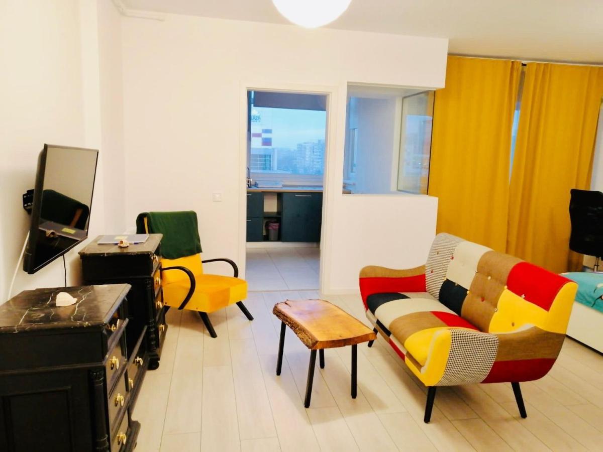 Plaza View Studio Бухарест Экстерьер фото