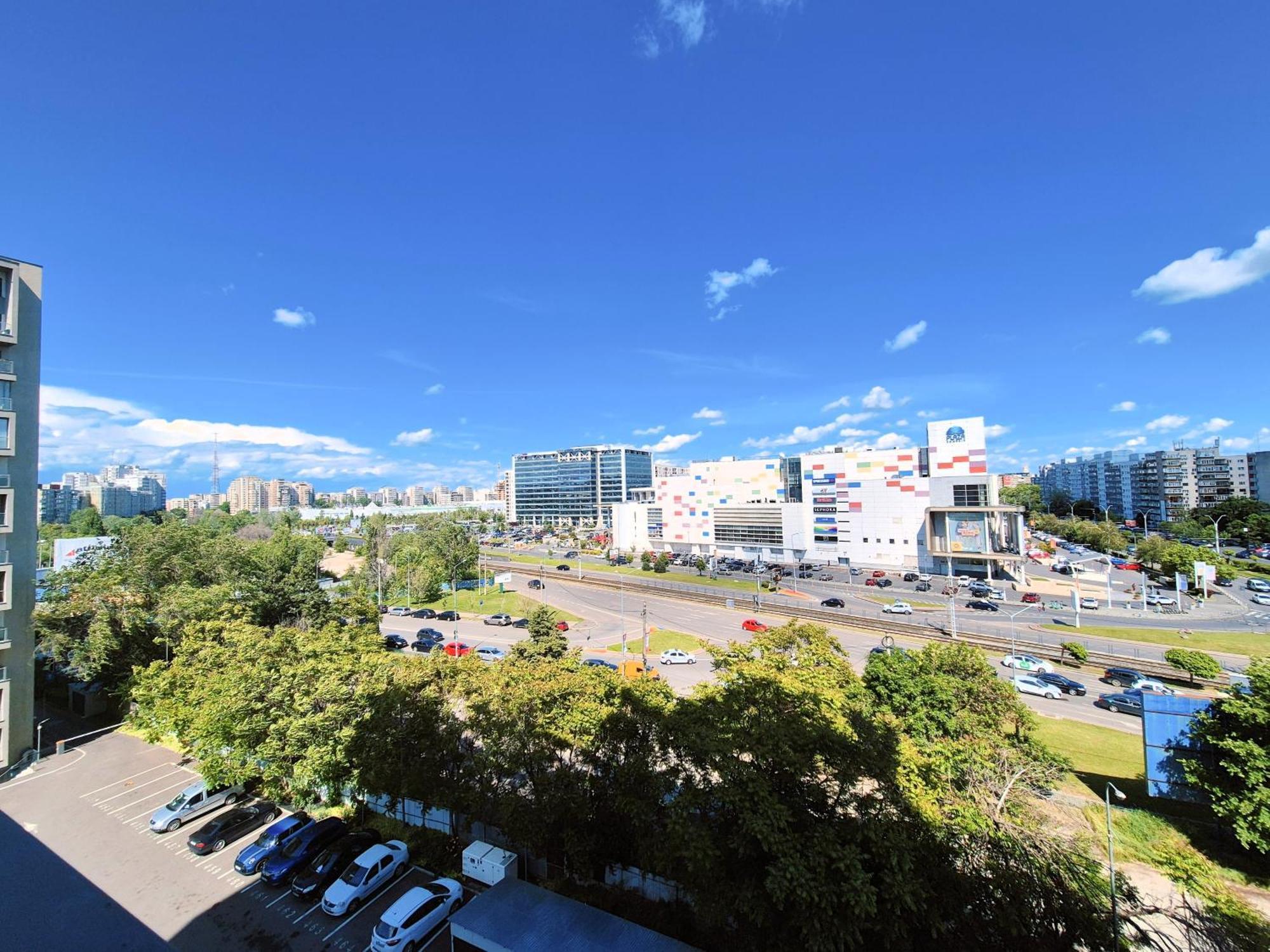 Plaza View Studio Бухарест Экстерьер фото